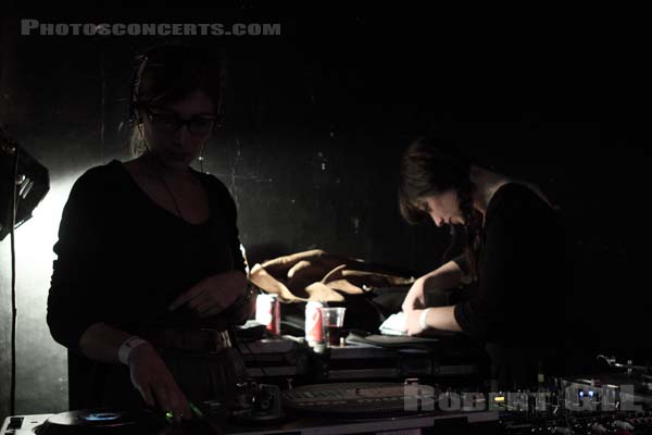 DEMOISELLES D'HONNEUR DJ - 2010-10-29 - PARIS - Point Ephemere - 